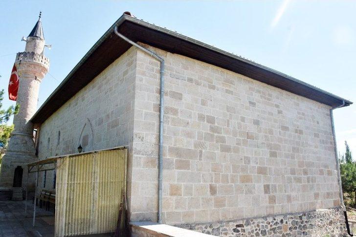 Selçuklu Devleti Zamanında Yapılan Camiler Orijinalliğini Koruyor G4