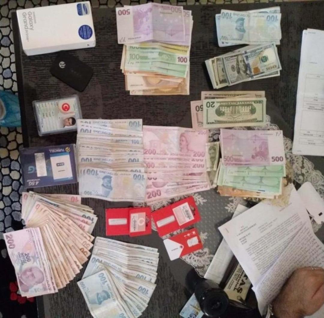 Fet&ouml;&rsquo;n&uuml;n Gaybubet Evine Operasyon: 7 G&ouml;zaltı