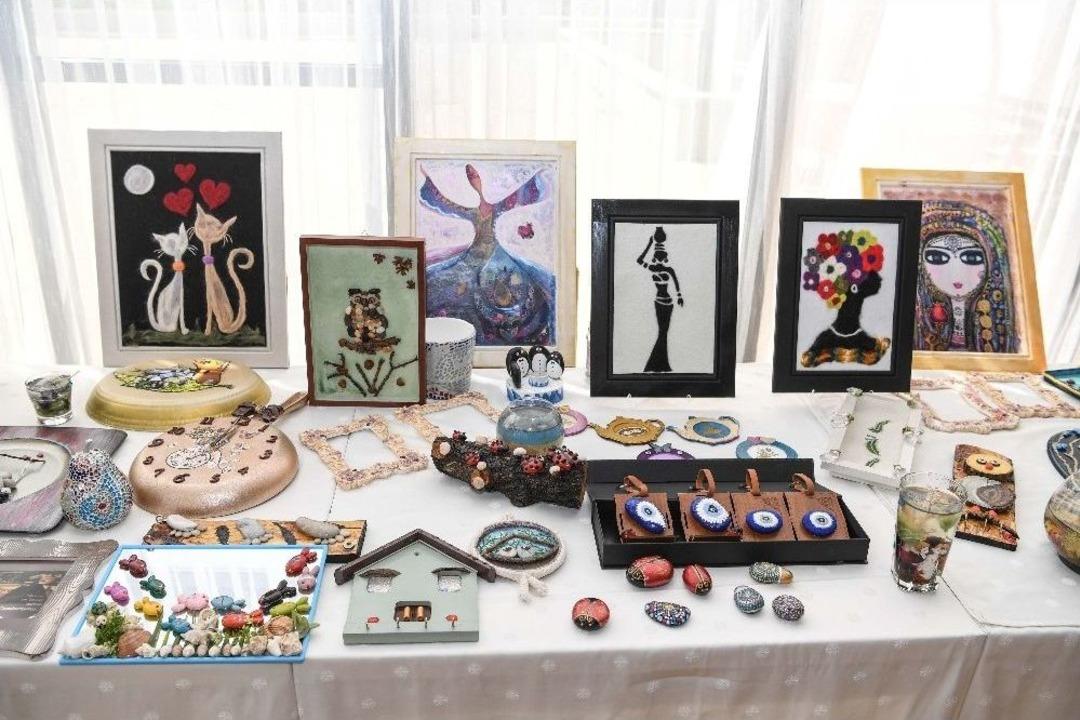 Dikmen Hanımlar Lokali&rsquo;nden &rsquo;el Sanatları Yıl Sonu Sergisi&rsquo;