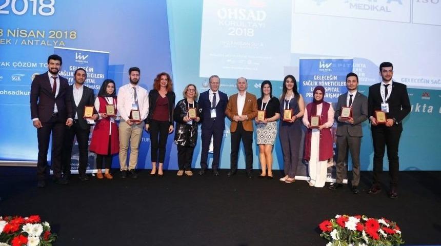 Geleceğin Sağlık Y&ouml;neticileri Proje Yarışması&rsquo;nda 1.&rsquo;lik &Ouml;d&uuml;l&uuml; D&uuml;&rsquo;n&uuml;n