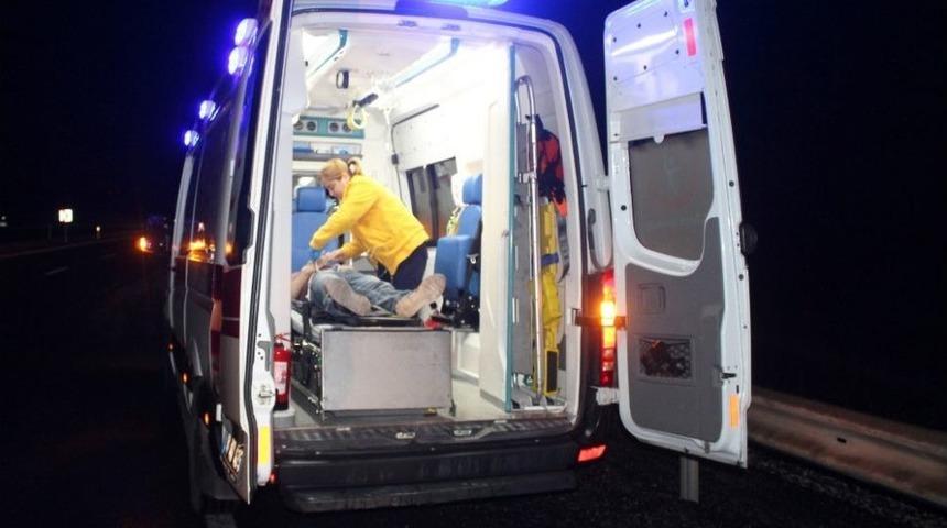 İş&ccedil;i Servisi Devrildi: 1&rsquo;i Ağır 4 Yaralı