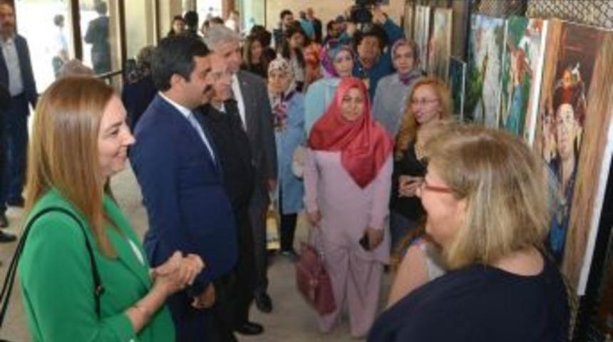 Aile Yaşam Merkezi 6. D&ouml;nem Kursiyerleri Yağlı Boya Resim Sergisi A&ccedil;ıldı