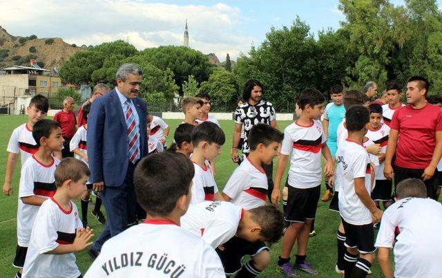 Geleceğin Futbolcuları Nazilli’de Yetişiyor