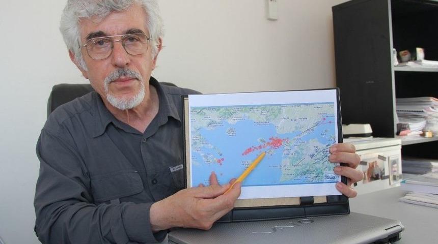 Perin&ccedil;ek: &ldquo;beklediğimiz B&uuml;y&uuml;k Deprem Bizlere &Ccedil;ok Uzak Değil&rdquo;