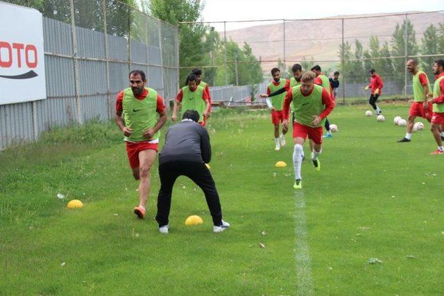 Elaziz Belediyespor Play-off İçin Hazırlanıyor