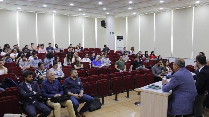 Avukatlar Geleceğin Hukukçularına Sendikal Hakları Anlattı