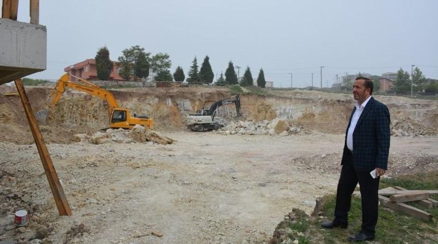 Başkan Toltar, Dilovası&rsquo;ndaki &Ccedil;alışmaları İnceledi