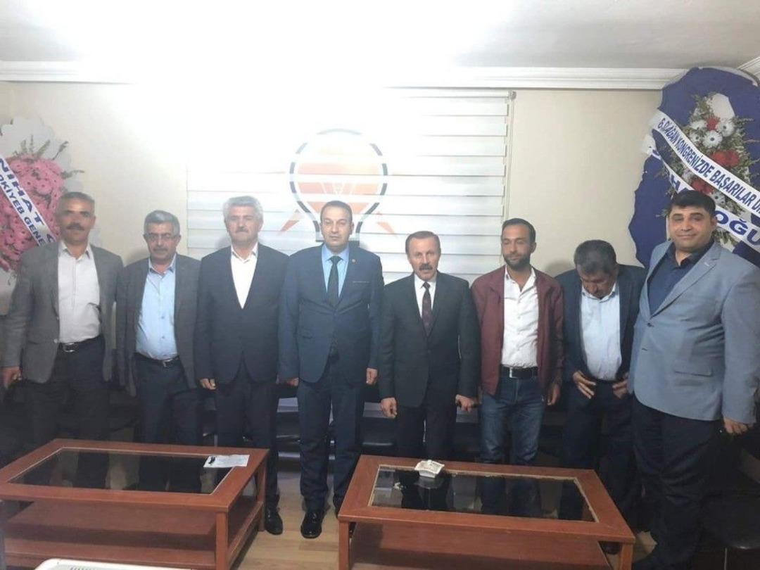 Ak Parti Van Milletvekili Aday Adayı Yenit&uuml;rk, İl&ccedil;e Ziyaretleri Devam Ediyor