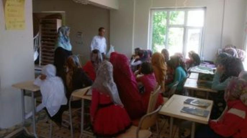 Hakkari&rsquo;de Yaz Kur&rsquo;an Kursları Başladı