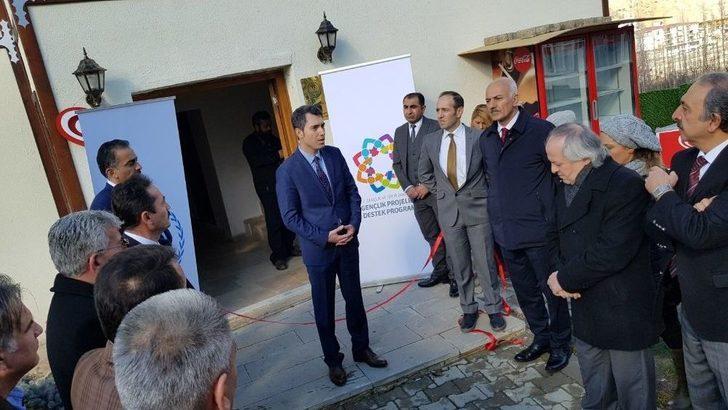 Sakin Şehir Uzundere Kitap Kafe Açıldı G1