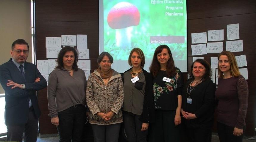 &Ouml;ğretim &Uuml;yelerine &lsquo;eğitim Becerileri Kursu&rsquo;