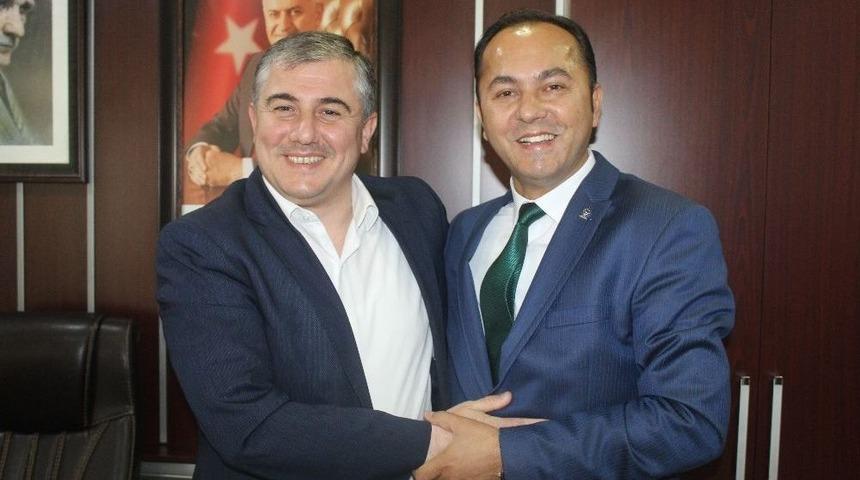 Milletvekili Adayı G&uuml;nd&uuml;z Teşkilatları Ziyaret Etti