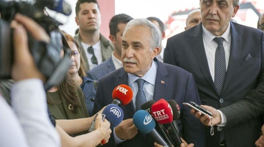 Bakan Fakıbaba: "yeterli Kadar Patatesimiz Var. Bug&uuml;nden İtibaren Fiyatları D&uuml;şt&uuml;. D&uuml;şmeye Devam Edecek"