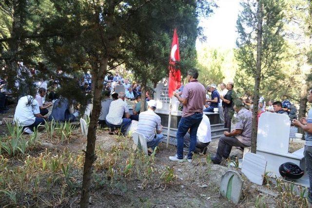 Şehit Zafer Aral’ın Abisi Mehmet Aral, Dualarla Son Yolculuğuna Uğurlandı