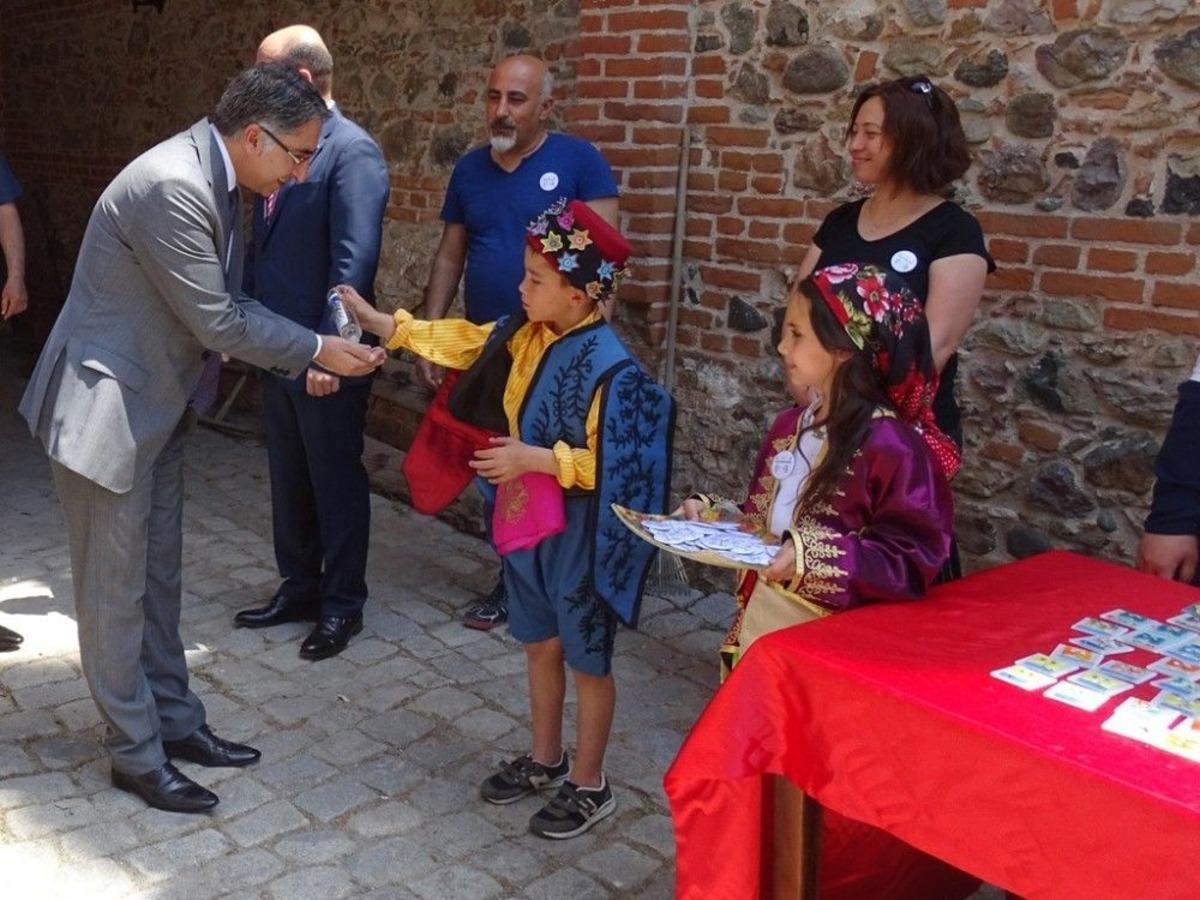 Zeytin Dalı Sanat Sergisi A&ccedil;ıldı