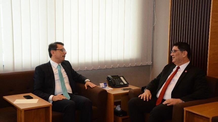 Emeklilik Hakkı Doğmuş Bağ-kur&rsquo;lu Esnafa Kredi M&uuml;jdesi