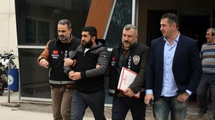 1 Kişinin &Ouml;ld&uuml;ğ&uuml; Silahlı Kavgada 4 Ş&uuml;pheli Adliyeye Sevk Edildi