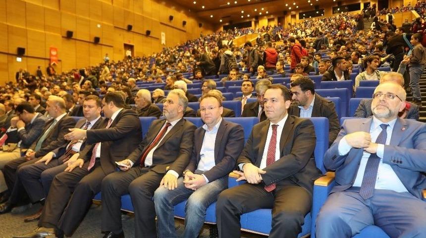 Diyarbakır&rsquo;da Siyer-i Nebi Yarışması &Ouml;d&uuml;l T&ouml;reni D&uuml;zenlendi