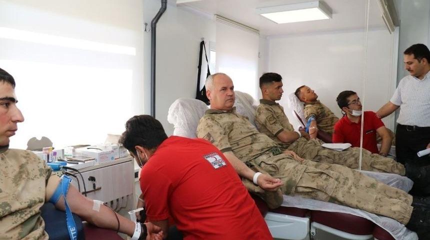 Jandarmadan Kızılay&rsquo;a Kan Bağışında Tam Destek