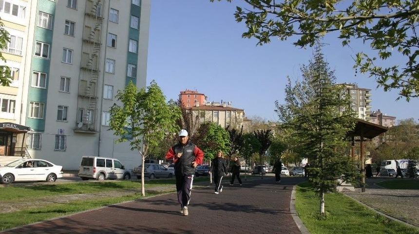 Melikgazi Parkları Onarımdan Geçiyor