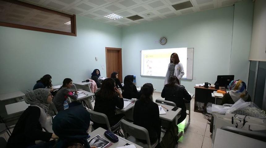 Korece Dil Eğitimleri Yoğun Katılım Devam Ediyor