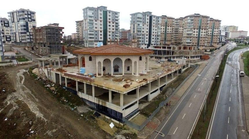 K&uuml;lliyede Hummalı &Ccedil;alışma