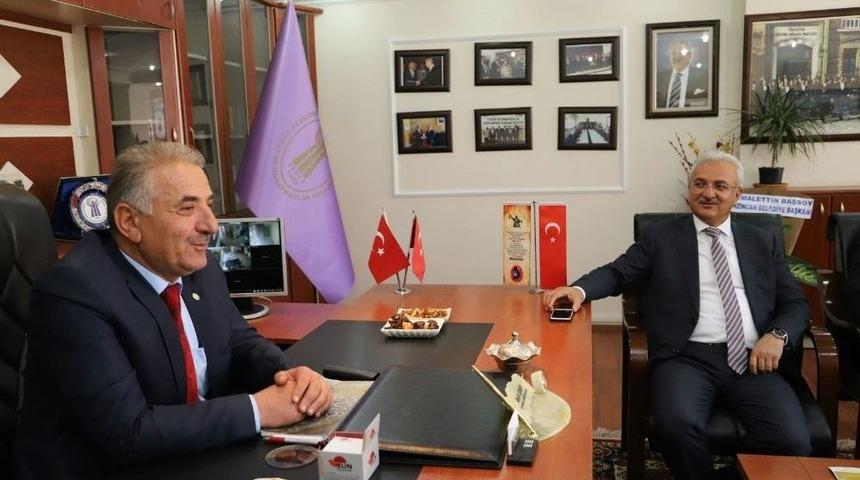 Başkan Başsoy&rsquo;dan Ticaret Ve Sanayi Odası Ve Esnaf Odaları Birliğine Ziyaret