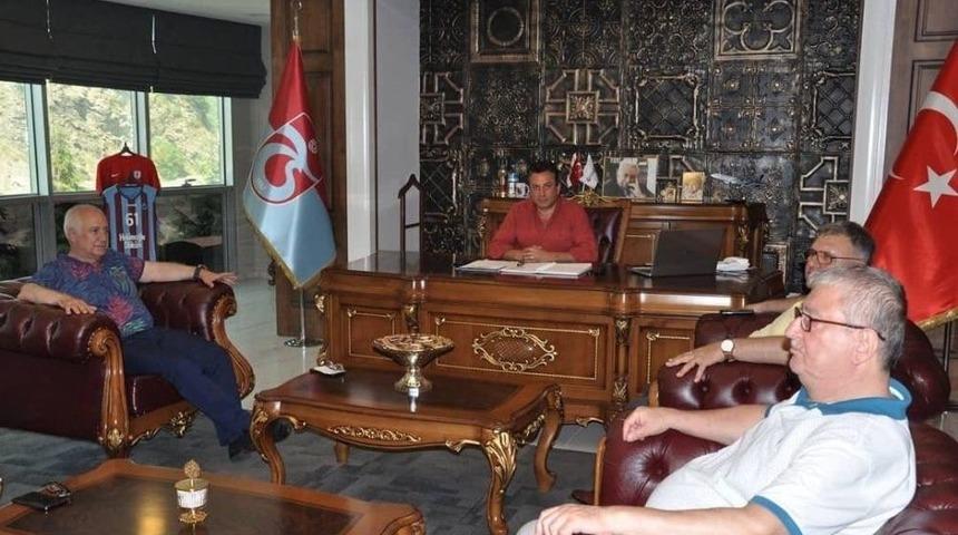Trabzonspor Yönetim Kurulu’ndan Hekimoğlu Trabzon’a Ziyaret