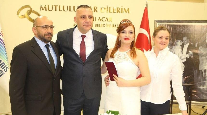 Sevgililer G&uuml;n&uuml;&rsquo;nde Mutluluğa Evet Dediler