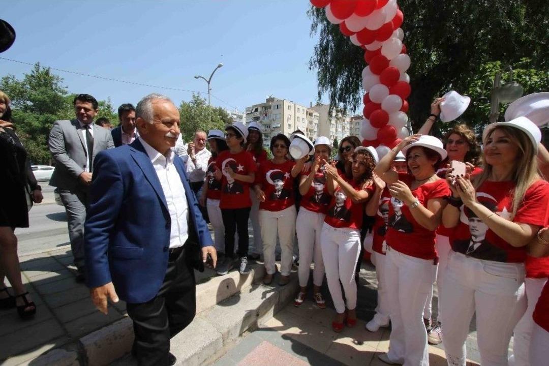 Bayraklı&rsquo;da Resim Sergisi