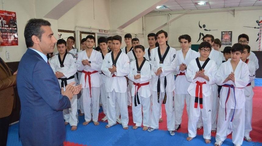 Adışaman&rsquo;da Taekwondo İl Birinciliği M&uuml;sabakaları Sona Erdi