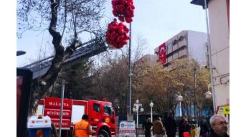 Baloncunun Yardımına İtfaiye Yetişti