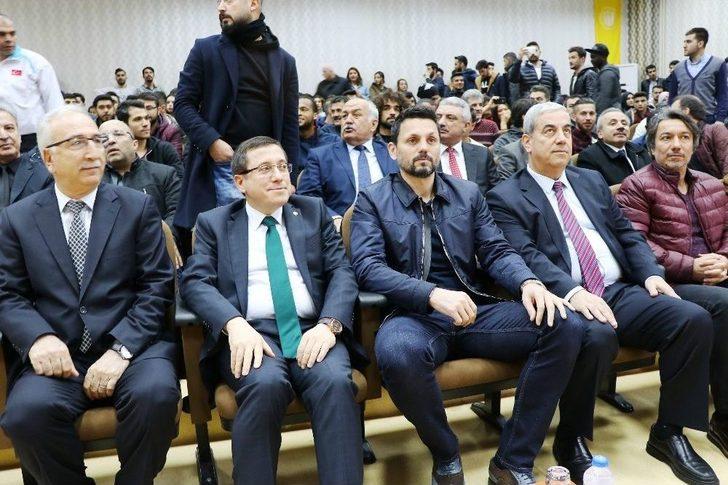 Evkur Yeni Malatyaspor ‘hayaller Tecrübeyle Buluşuyor’ Konferansına Katıldı G5