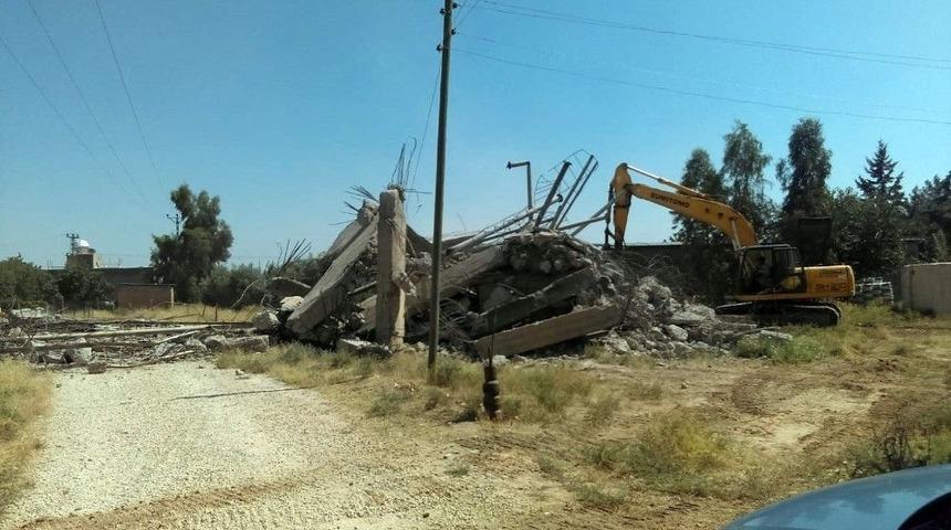Su Kulesi Yıkımı Mahalle Sakinlerinin Telefonuna Yansıdı