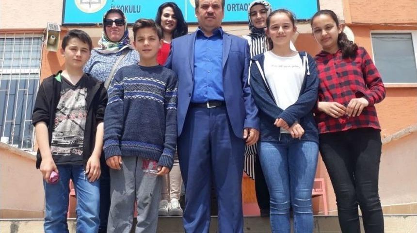 Doğum G&uuml;n&uuml; Hediyesi Olarak Bilgi Yarışmasını Kazandılar