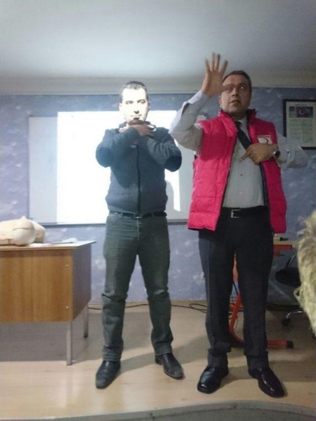 İlk Yardım Ve Acil M&uuml;dahale Semineri D&uuml;zenlendi 1
