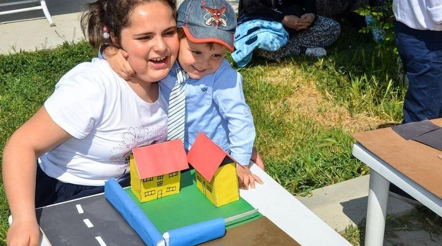 Stem Uygulaması İle Okullarının &Ouml;n&uuml;ndeki Kazaların &Ouml;n&uuml;ne Ge&ccedil;ilecek
