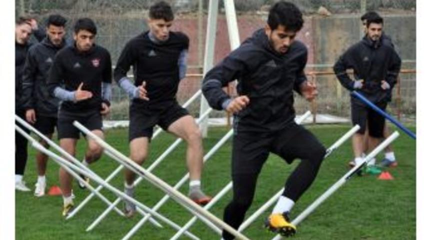 Gaziantepspor, Erzurumspor Ma&ccedil;ı Hazırlıklarını S&uuml;rd&uuml;rd&uuml;