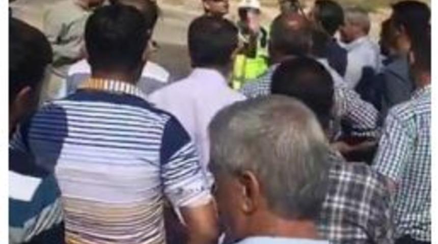 Minib&uuml;s Şof&ouml;rleri Eylem Yaptı