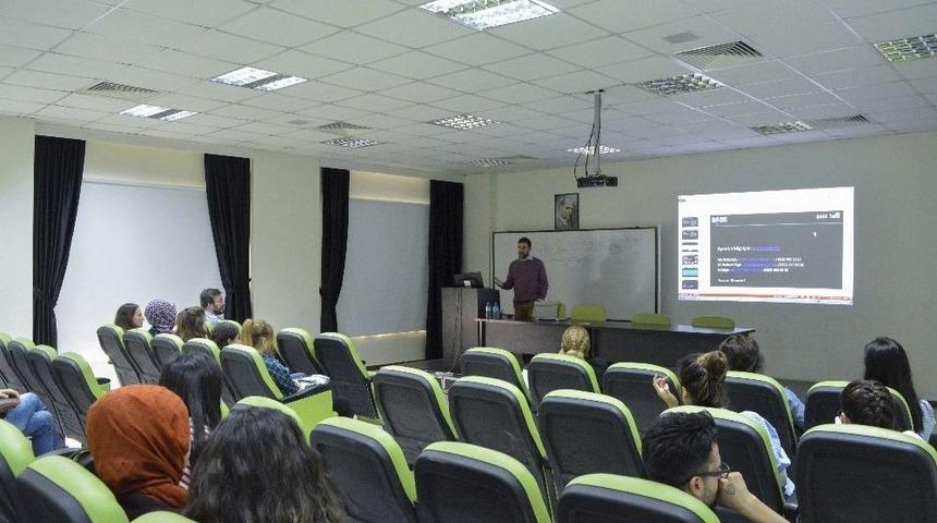 Base Sanatseverleri Buluşturdu