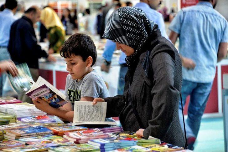 7. Malatya Kitap Fuarı Devam Ediyor G1