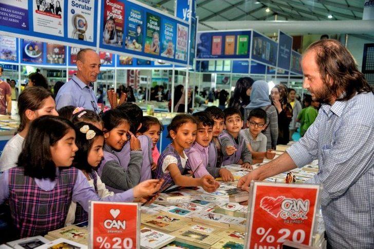 7. Malatya Kitap Fuarı Devam Ediyor G2
