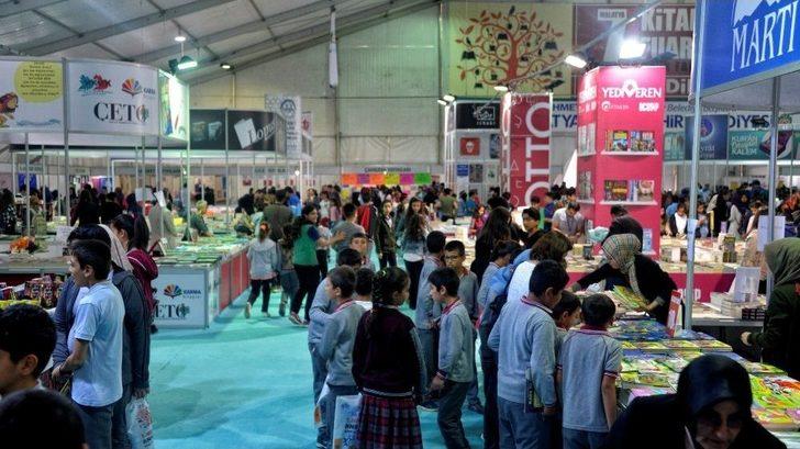 7. Malatya Kitap Fuarı Devam Ediyor G5