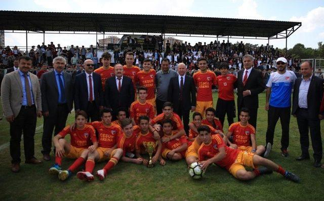 Kocasinan Liseler Arası Futbol Turnuvası Sona Erdi