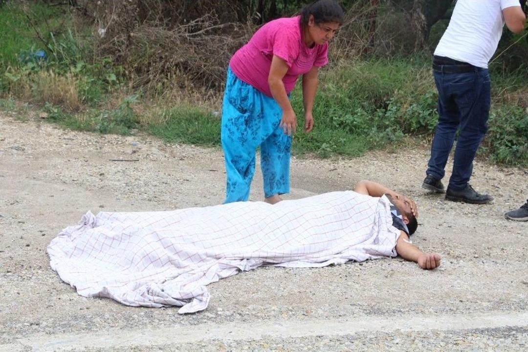 Kamyonet İle Motosiklet &Ccedil;arpıştı: 2 Yaralı