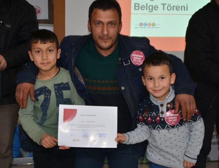 Babalar Sertifikalarını Çocuklarının Elinden Aldı G3