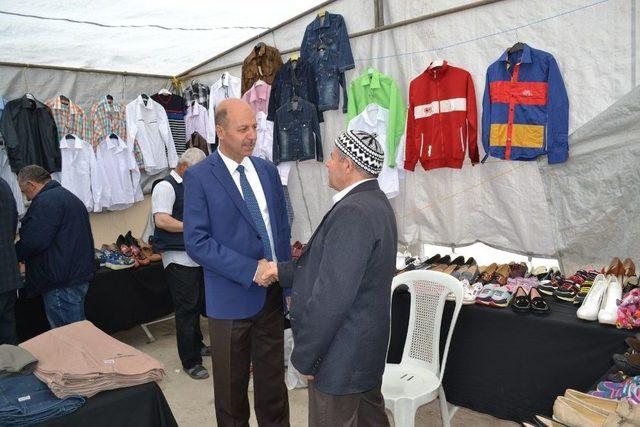 Şuhut’ta Hisar İlim Ve Kültüre Hizmet Derneği Tarafından Kermes Açıldı