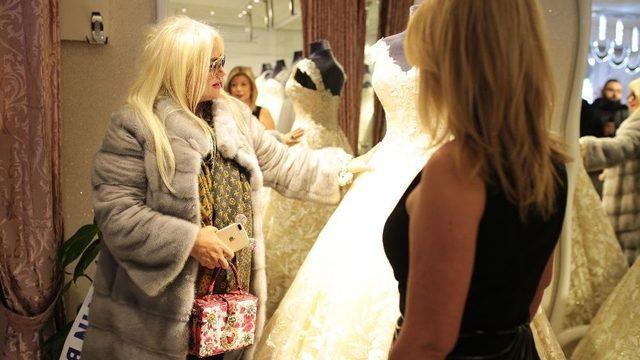 Banu Alkan Evleniyor