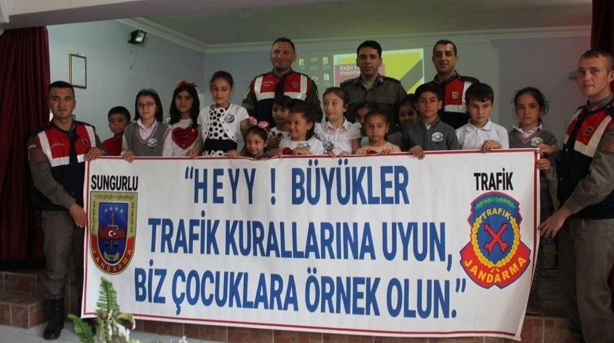 Sungurlu&rsquo;da Trafik Ve İlk Yardım Haftası Kutlandı