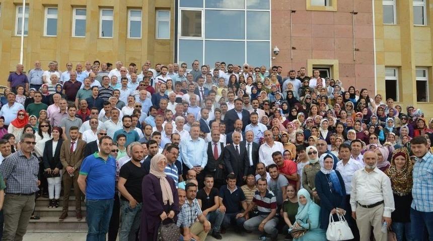 Ak Parti Milletvekilleri Mazbatalarını Aldı